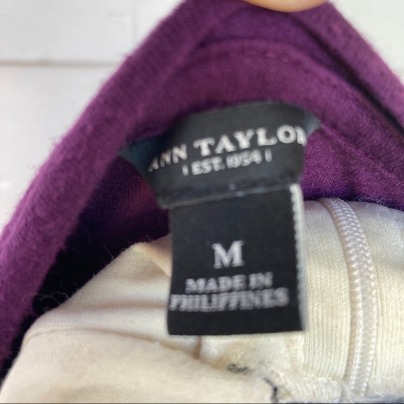 Ann Taylor Deep Purple Plum Ruffle Sleeveless Tank Silky Top Business Casual med - Picture 4 of 4